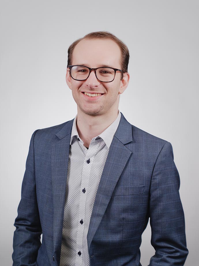 Headshot of Brad